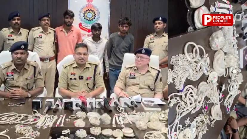 कवर्धा में सराफा कारोबारी को डंडे से पीटकर बाइक सवार बदमाशों ने की थी लाखों के जेवरात की लूट, 100 से ज्यादा CCTV फुटेज और 24 गांवों में जांच के बाद पुलिस ने दबोचे आरोपी; लूटी गई चांदी, बाइक और नकदी बर