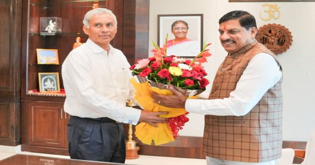 अनुराग जैन को मिला एक्सटेंशन, 2026 तक बने रहेंगे मप्र के मुख्य सचिव, CM डॉ. मोहन यादव ने दी बधाई