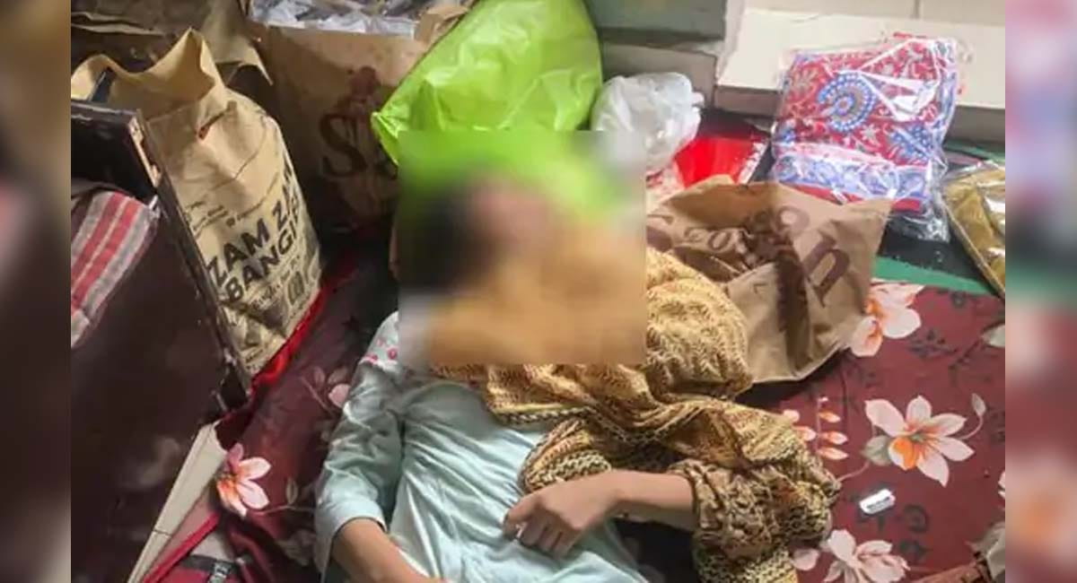 भोपाल में युवती की गला रेतकर हत्या, 2 महीने बाद होनी थी शादी, घर में मिला लहूलुहान शव