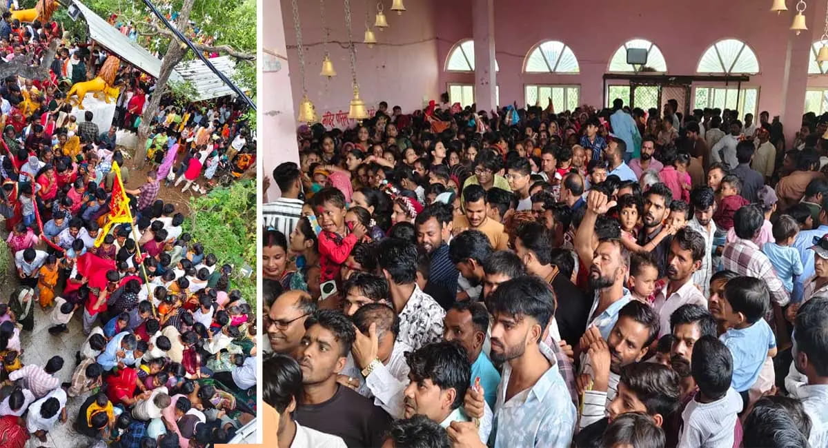 नवरात्रि पर माता बीस भुजा देवी मंदिर में उमड़ी अपार भीड़, प्रशासन की लापरवाही से कई महिलाएं बेहोश