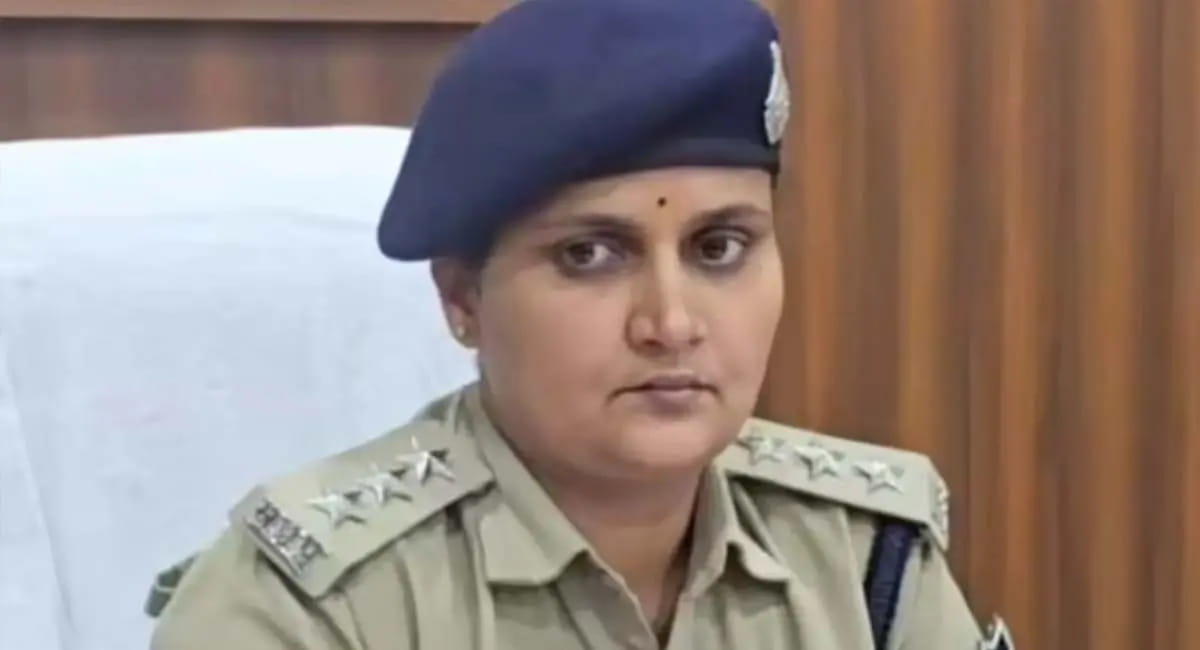 SDOP पूजा पांडे समेत 11 पुलिसकर्मियों पर FIR, 6 अरेस्ट; फरार पुलिसकर्मियों की तलाश जारी