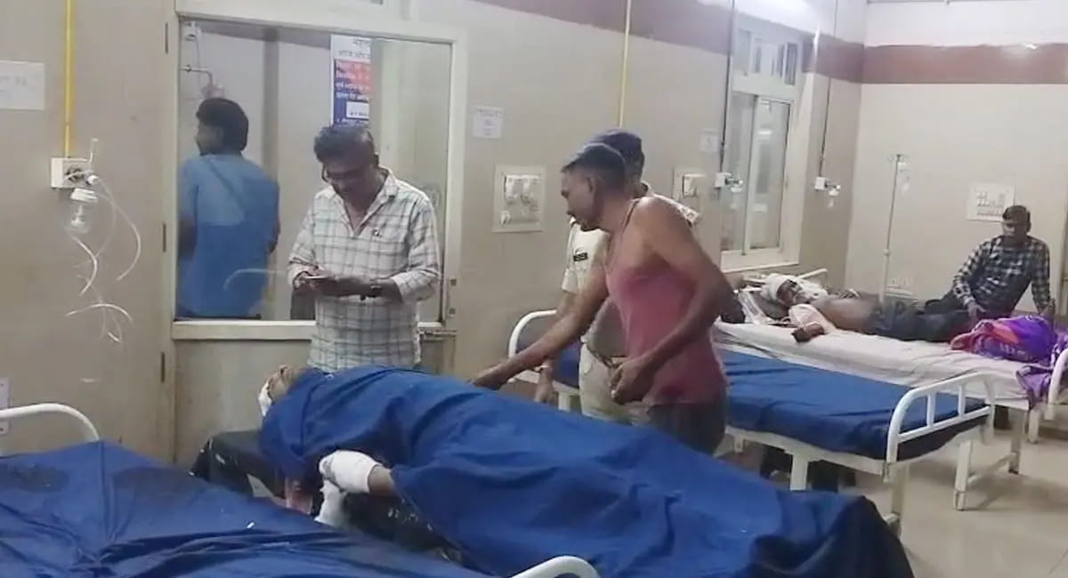 जमीन विवाद में किसान की बर्बर हत्या, आरोपी गिरफ्तार, भाजपा नेताओं के साथ आरोपियों की तस्वीरें वायरल