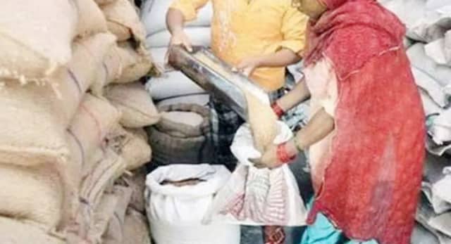 धान खरीदी में बाधा डालने वाली समितियों पर कार्रवाई, पंचायतों को मिली जिम्मेदारी; 12 कर्मचारियों पर FIR दर्ज