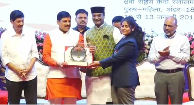 MP शिखर खेल अलंकरण समारोह में 12 विक्रम और 11 खिलाड़ी एकलव्य पुरस्कार से सम्मानित, सीएम ने कहा- खिलाड़ी भावना से बनती है महानता की राह
