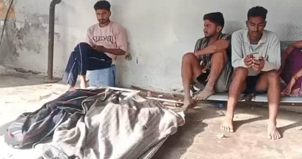 छतरपुर में हादसा : खेत के तालाब में डूबने से तीन सगे भाई-बहनों की मौत, स्कूल से लौटने के बाद आम तोड़ने गए थे बच्चे