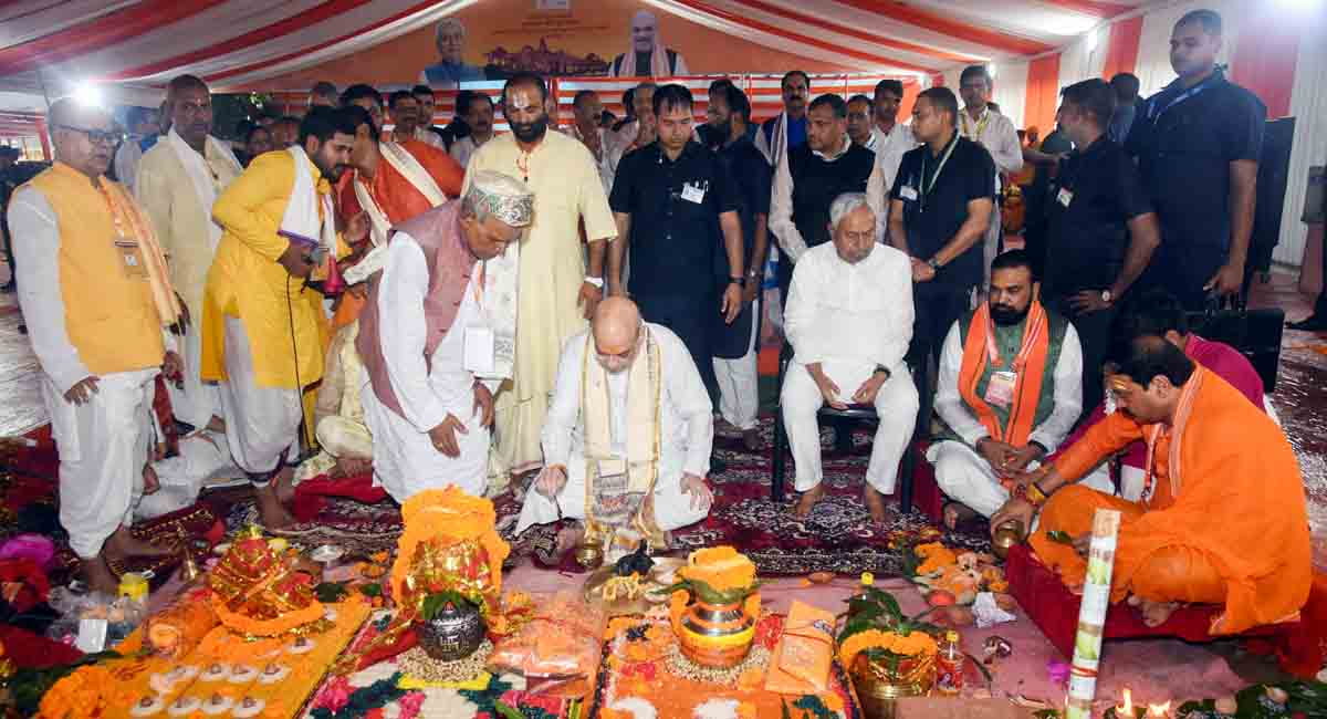 सीतामढ़ी में माता सीता मंदिर का भूमिपूजन, अमित शाह ने घुसपैठियों, SIR और ऑपरेशन सिंदूर पर दिया बड़ा बयान