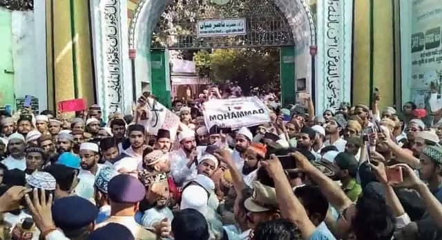 बरेली में 48 घंटे तक इंटरनेट बंद, जुमे की नमाज और दशहरे को देखते हुए सख्त कदम; गृह सचिव ने जारी किया आदेश