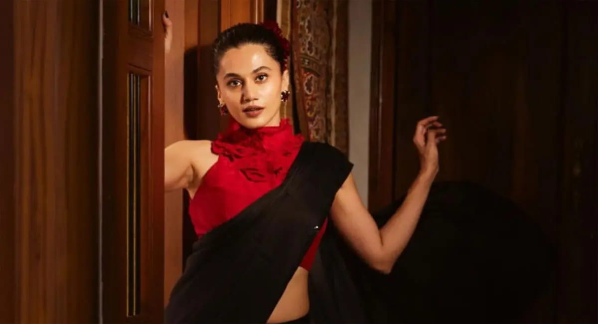 महिलाओं के प्रेजेंटेशन पर तापसी का बड़ा खुलासा, बोलीं- साउथ गानों में नाभि, बॉलीवुड में क्लीवेज पर जोर
