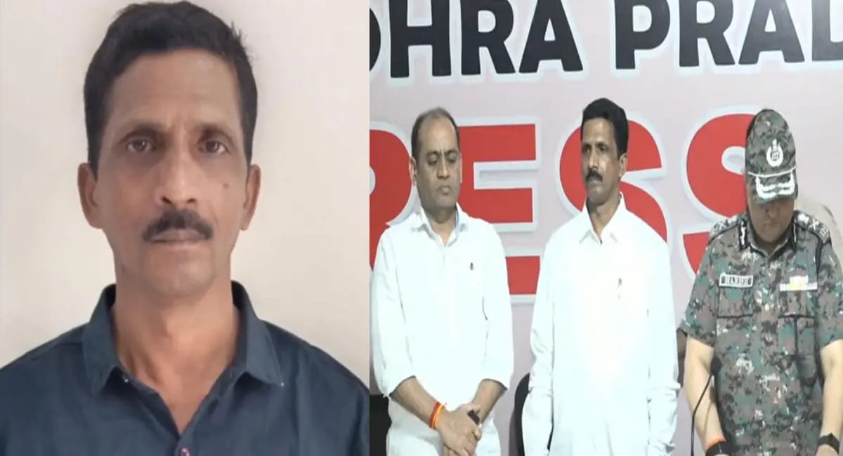 48 लाख के 9 नक्सलियों ने डाले हथियार, 36 साल से थे सक्रिय; AK-47 और इंसास राइफल बरामद