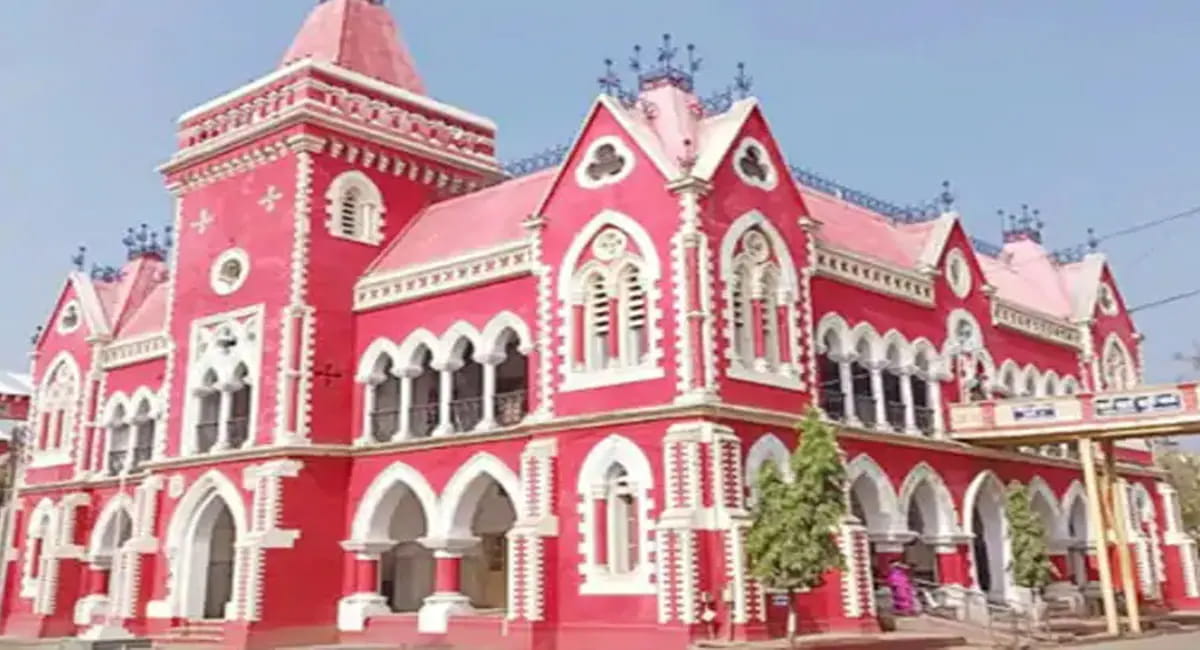 सार्वजनिक जगहों पर लगेगा जुर्माना, CMHO के कड़े निर्देश