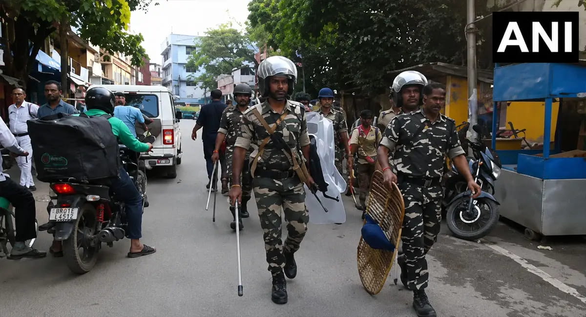 हावड़ा में BJP-TMC कार्यकर्ताओं में झड़प, बमबाजी और गोलीबारी से दहशत