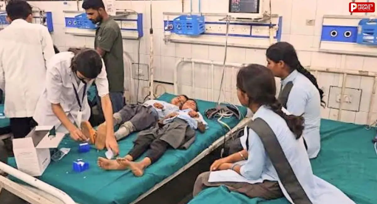 38 अस्पताल में भर्ती, बुखार और उल्टी से बिगड़ी तबीयत; सैंपल जांच के लिए भेजे