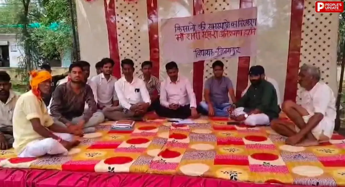 कराहल में विधायक मुकेश मल्होत्रा का अनिश्चितकालीन धरना, 20 सूत्रीय मांगों पर अड़े