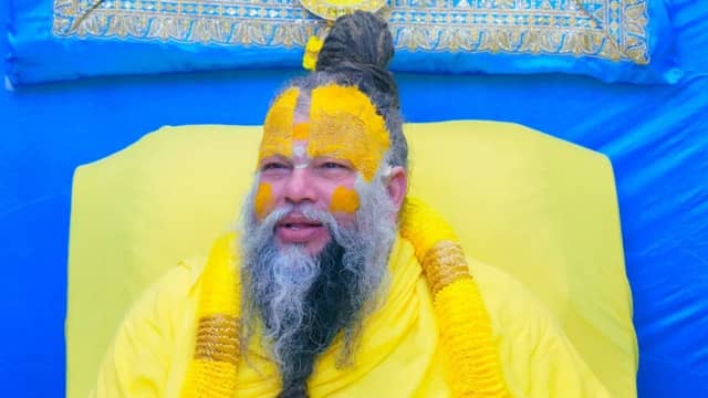 ‘आज के रिश्ते शुद्ध नहीं रहे, 100 में सिर्फ 4 बच्चियां ही पवित्र...’, जानें प्रेमानंद जी महाराज के इस बयान के पीछे छिपा पूरा सच