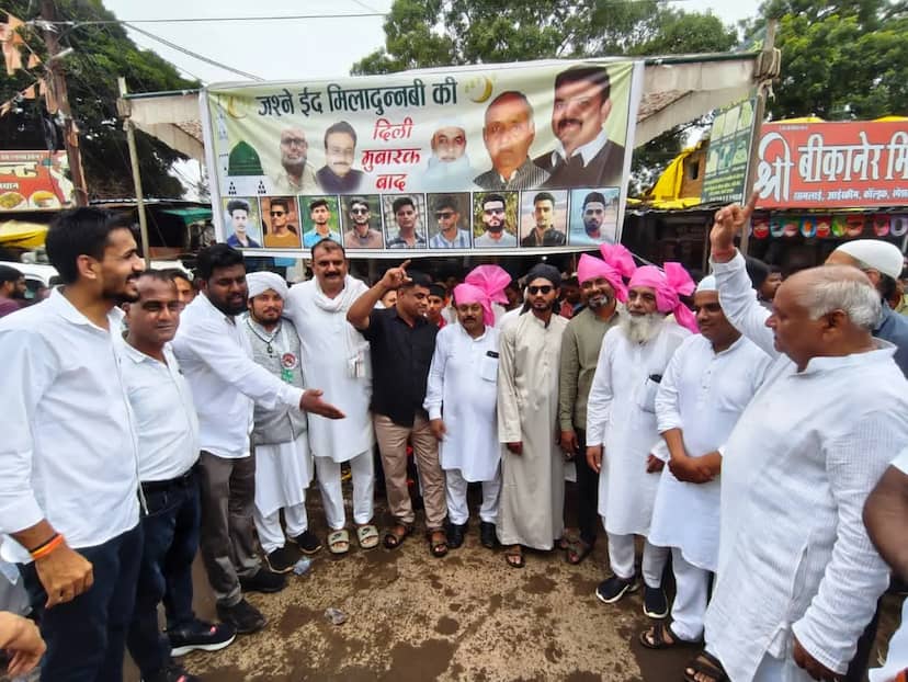 सोहागपुर में अकीदत के साथ मनाया गया ईद मिलादुन्नबी का जश्न