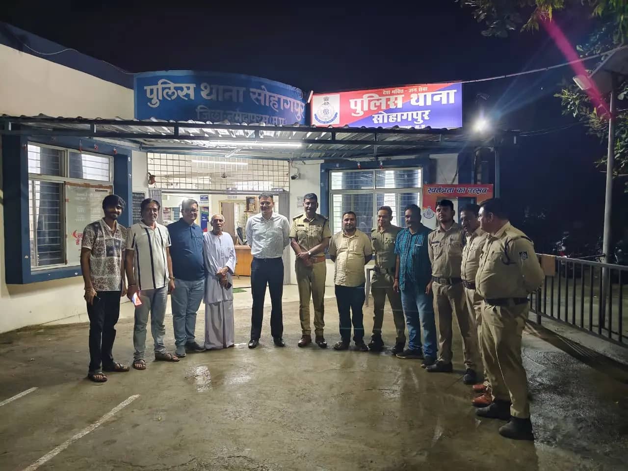 सोहागपुर में ज्वेलरी दुकान पर खरीदारी के बहाने सोने की अंगूठी चोरी, दो महिलाएं गिरफ्तार, 60 हजार का माल बरामद