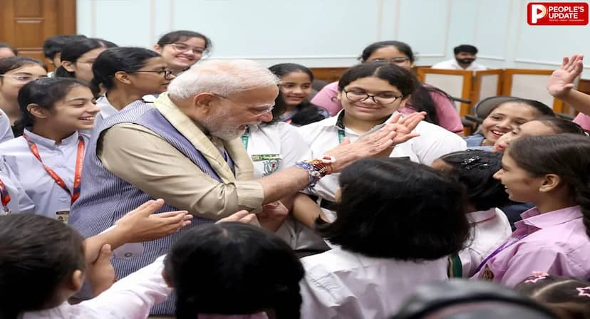 रक्षाबंधन पर बच्चों संग दिखा PM मोदी का खास अंदाज, राजनाथ सिंह ने बंधवाई राखी, राष्ट्रपति मुर्मू ने भी दिया संदेश
