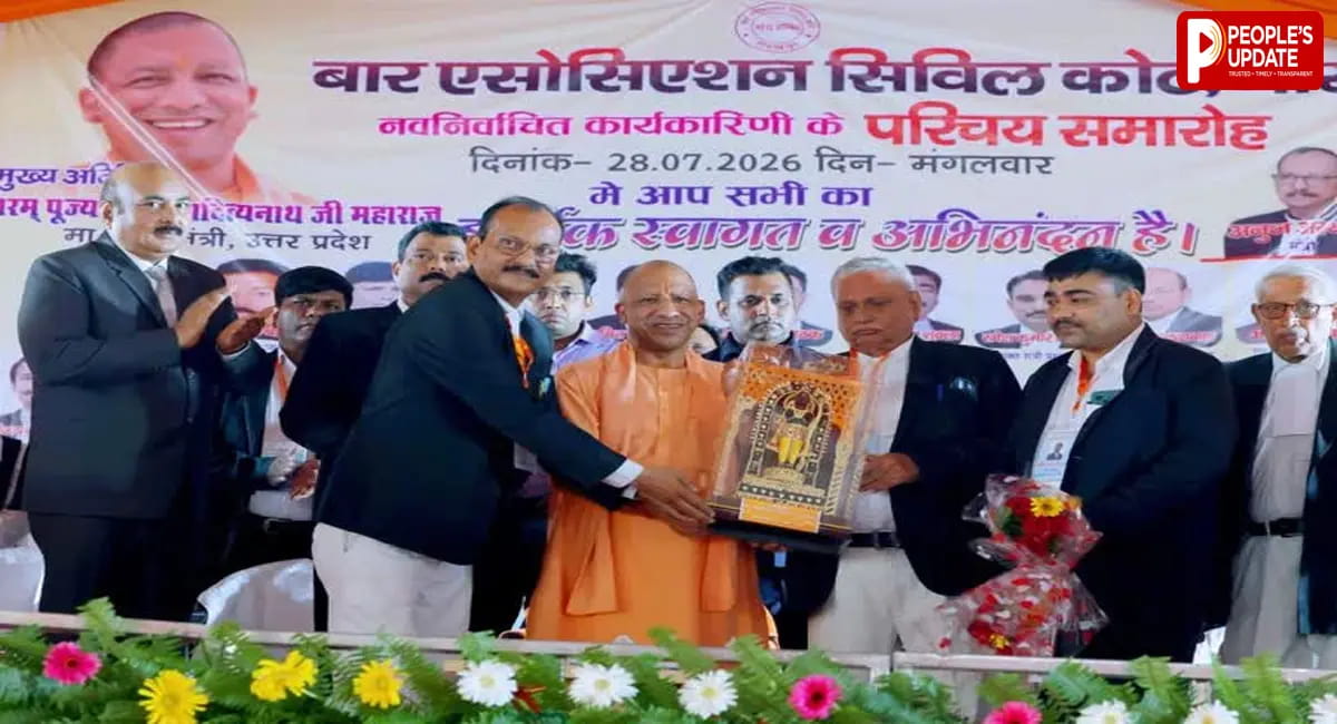 टैबलेट, मेडिकल इंश्योरेंस और बढ़ी फीस... वकीलों के लिए CM योगी सरकार का बड़ा पैकेज