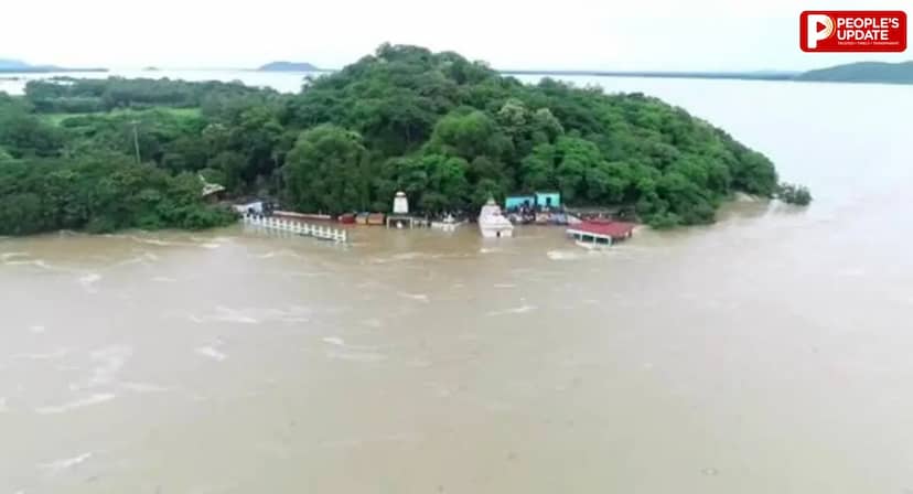 ओडिशा में बारिश से बिगड़े हालात, 13 जिलों में बाढ़, हीराकुंड बांध के 16 गेट खुले, 70 हजार से ज्यादा को किया शिफ्ट