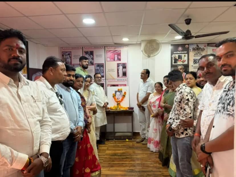 छिंदवाड़ा में राजमाता विजयाराजे सिंधिया की जयंती पर भाजपा ने किया पुष्पांजलि कार्यक्रम