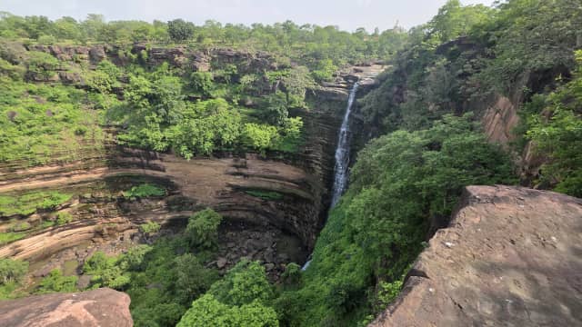 किशनगढ़ धाम बना पर्यटकों की पहली पसंद, हरियाली; झरनों और ऐतिहासिक विरासत का अनूठा संगम