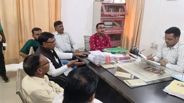 गोहद नगर पालिका में अध्यक्ष-CMO के खिलाफ 15 पार्षद लामबंद, शिकायत के बाद PIC समिति भंग