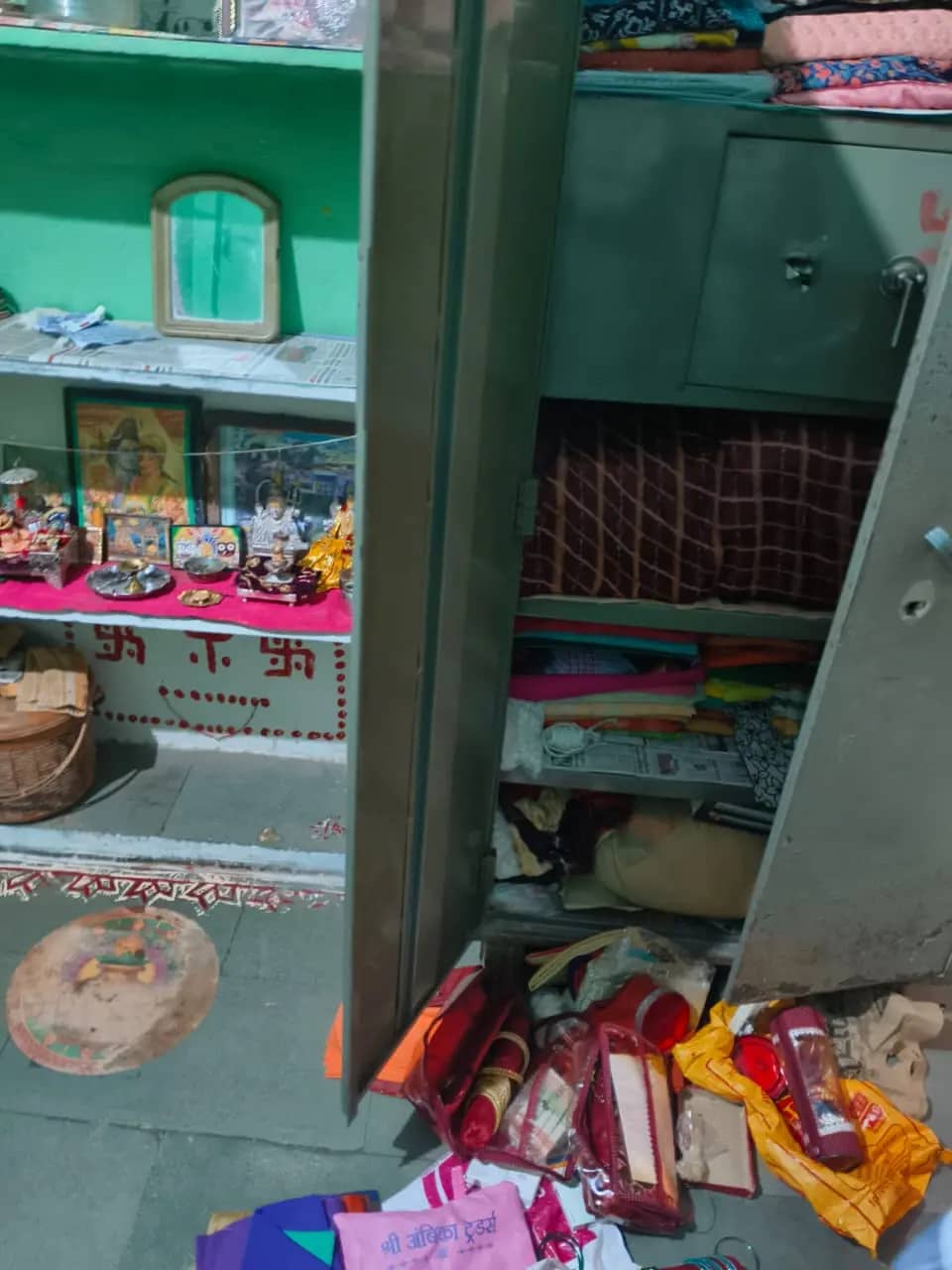 सूने घर में चोरों का धावा, नकदी सहित लाखों के सोने-चांदी के आभूषणों पर हाथ साफ