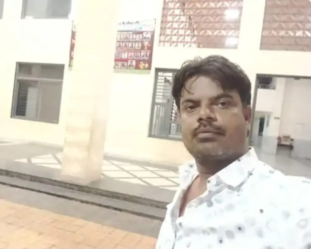 एक युवक की मौत, दूसरे का इलाज जारी; पुलिस जांच में जुटी