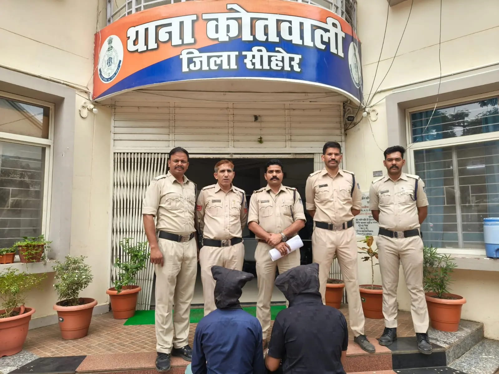 CCTV की मदद से दो बदमाश गिरफ्तार, तीसरे की तलाश जारी
