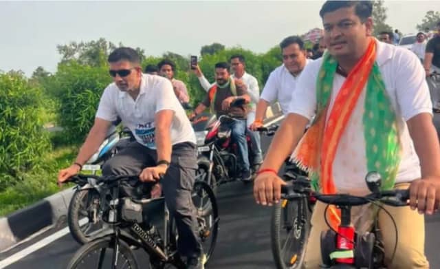 पेपर लीक, बेरोजगारी और किसानों के मुद्दे पर गरजे जीतू पटवारी, सीहोर से भोपाल कूच कर भरी हुंकार