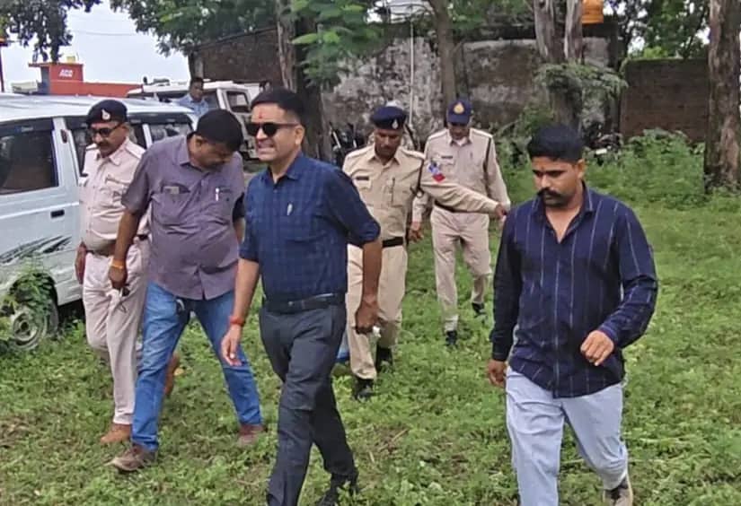 सीहोर पुलिस में हार्टफुलनेस योग-ध्यान से तनावमुक्त पुलिसिंग पर जोर, थानों की व्यवस्थाओं की समीक्षा