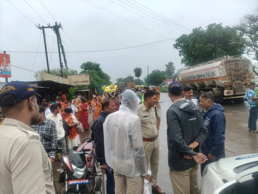 कुबेरेश्वरधाम कांवड़ यात्रा को लेकर बदला ट्रैफिक रूट, 23 से 25 अगस्त तक भारी वाहनों की नो-एंट्री