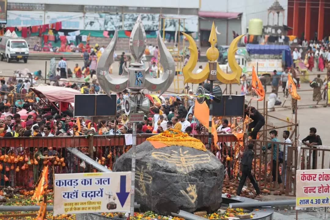 कुबेरेश्वरधाम में तीन क्विंटल फूलों से सजेगा बाबा का दरबार, 600 नलों से जल भरेंगे कांवड़िए, 42 घंटे रहेगा नो-व्हीकल जोन