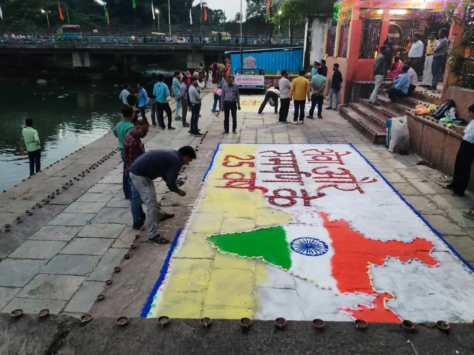 सीहोर में 5001 दीपों से जगमगाया सीवन तट, ‘आशीर्वाद के दीये’ से गूंजा सेवा और विकसित भारत का संकल्प