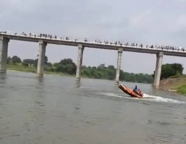 सीहोर में दूसरे दिन फिर हादसा, पार्वती नदी में गणेश विसर्जन के दौरान बहा 27 वर्षीय युवक; SDRF की तलाश भी रही बेनतीजा