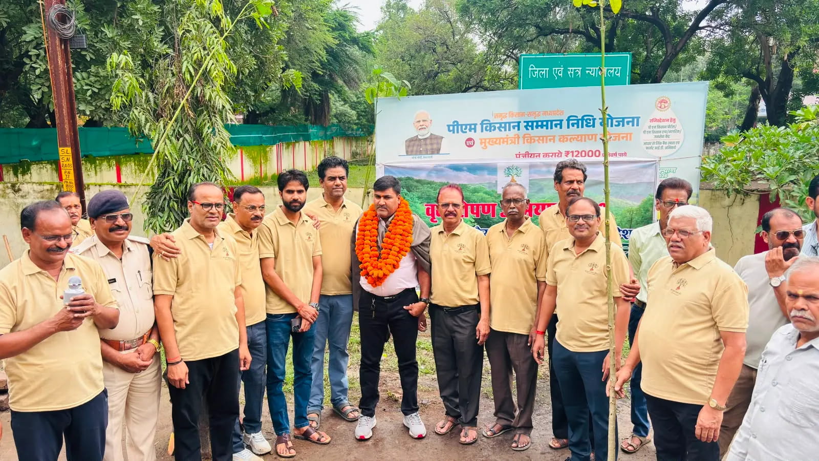 बेतवा नदी में कूदी बालिका की जान बचाने वाले विनोद पटेरिया को मिला ‘वीरता सम्मान’