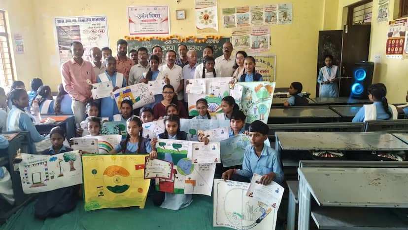 सिवनी मालवा में सेवा संकल्प अभियान के तहत भाषण और चित्रकला प्रतियोगिता, विद्यार्थियों को किया सम्मानित