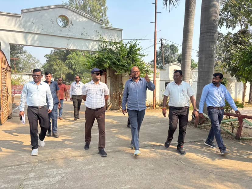 सिवनी मालवा में विकास कार्यों का निरीक्षण, आयुक्त संकेत भोंडवे ने गुणवत्ता और समय-सीमा पर दिया जोर