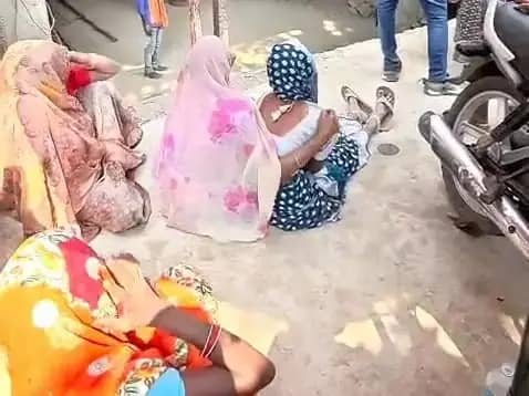 मऊगंज थाने के सामने दुकान के तलघर में मिला लापता युवक का शव, अस्पताल से हुआ था गायब