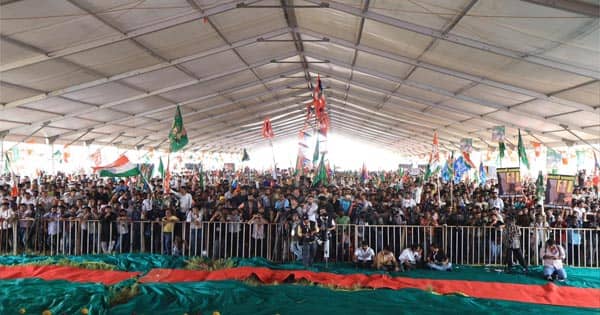 ‘वोट अधिकार यात्रा’ शुरू: राहुल गांधी बोले- यह संविधान बचाने की लड़ाई, तेजस्वी ने कहा- वोट चोरी नहीं, डाका डाला जा रहा; विपक्ष एकजुट