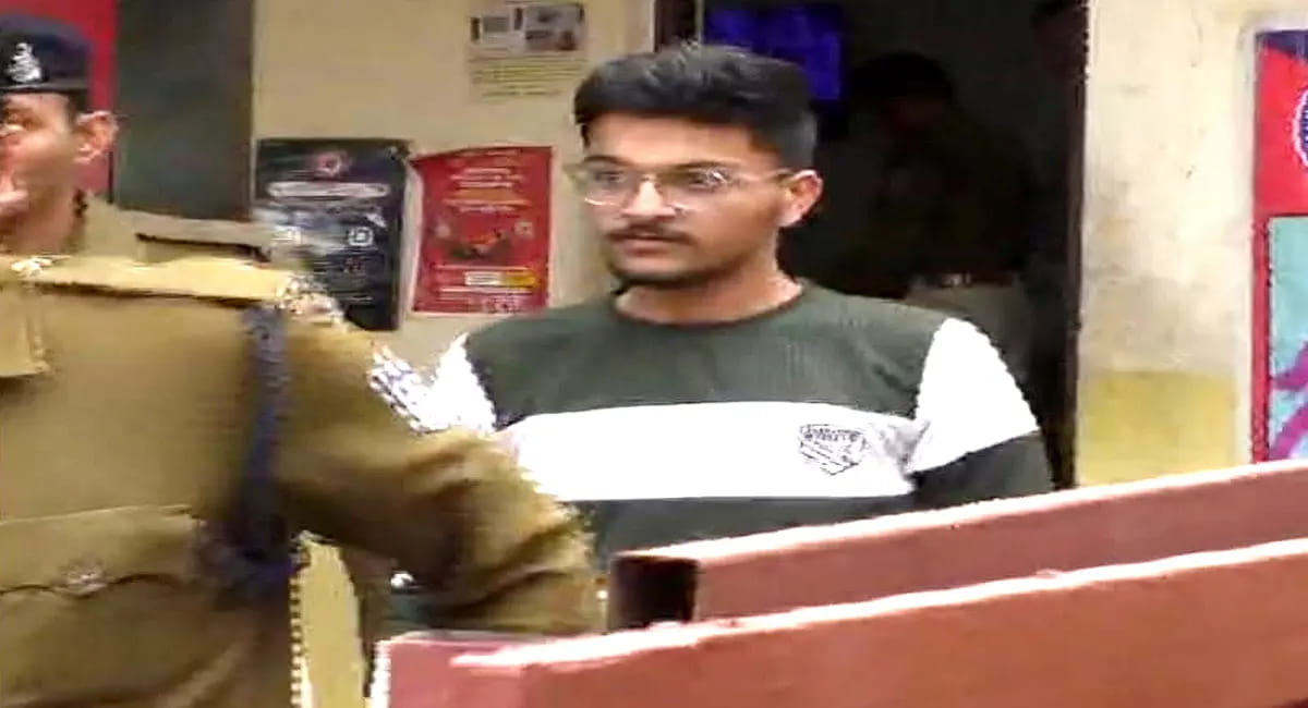 कातिल सेक्स पावर गोली खाकर पहुंचा था , आंखों पर पट्टी बांधी और ली जान- "दीये" को साक्षी बना कर की थी शादी