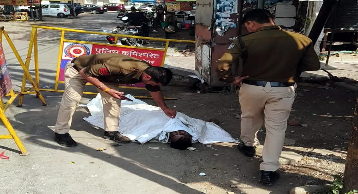 कृष्णापुर छत्री के पास मिला अज्ञात व्यक्ति का शव, इलाके में मचा हड़कंप