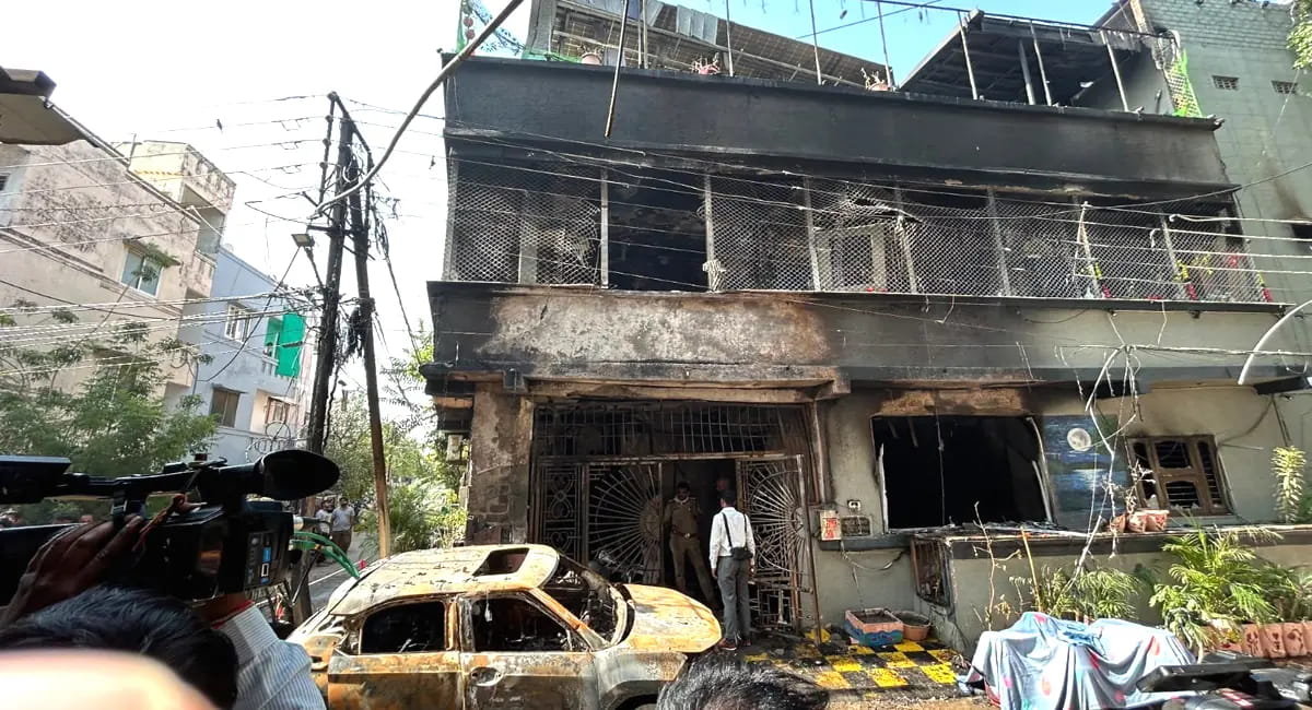इंदौर अग्निकांड: प्रत्यक्षदर्शियों के खुलासे—पत्थर फेंके, फोन किए… फिर भी नहीं जागा परिवार