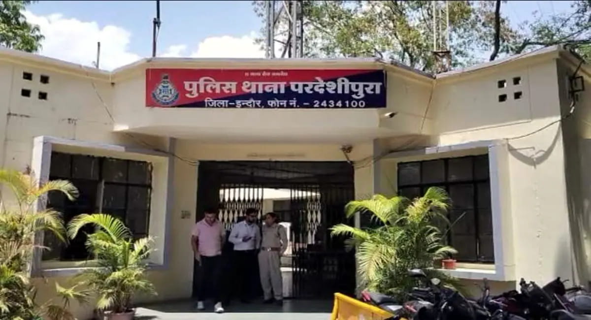 तो पति ने पत्नी पर चाकू से जानलेवा हमला किया