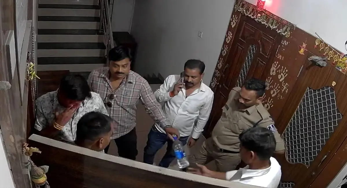 खाकी पर लूट का दाग: वारंट की आड़ में 22 तोला सोना गायब, रिटायर CSP समेत कई जांच के घेरे में