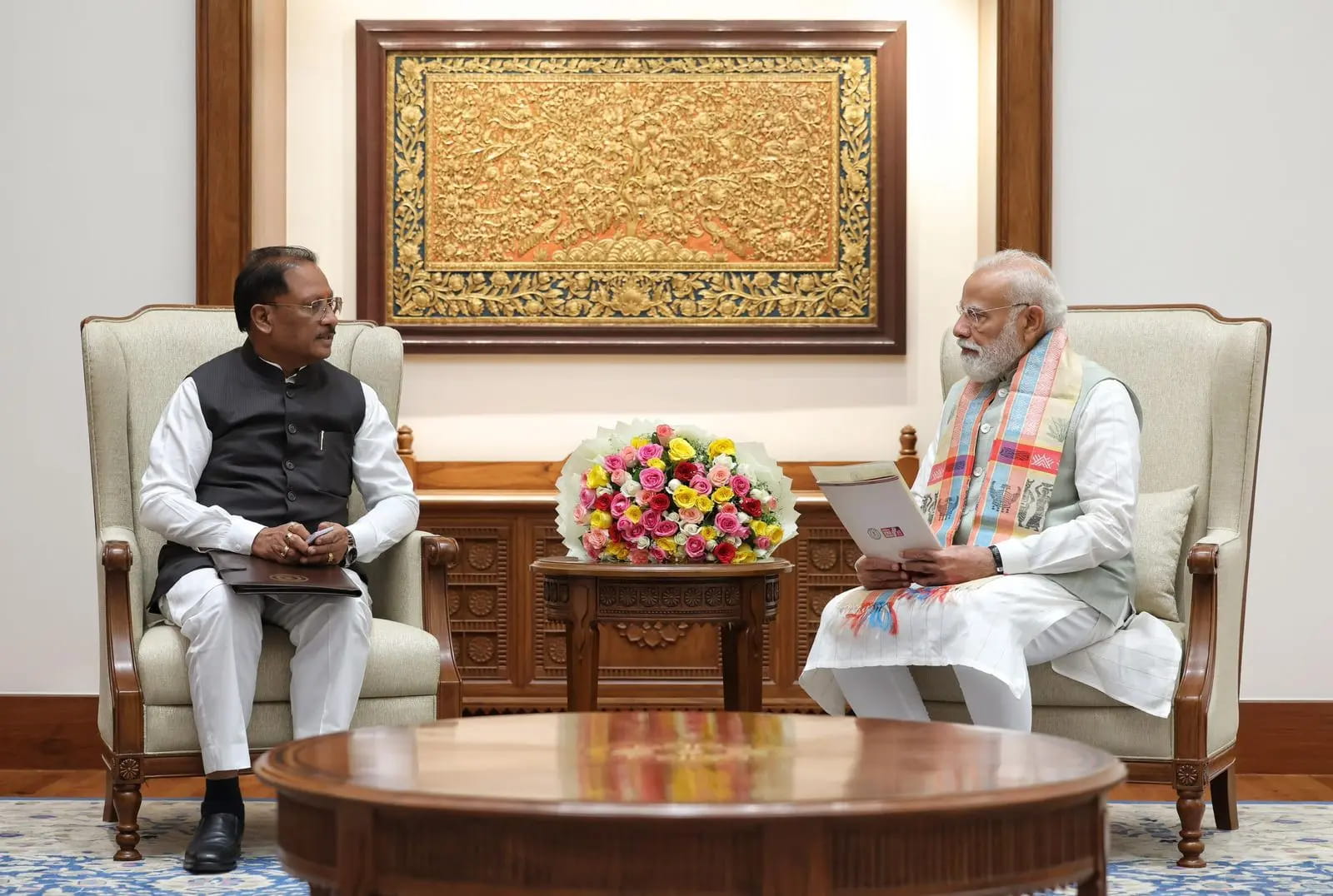 CM साय ने PM मोदी को सौंपा विजन, विकास की नई इबारत लिखने की तैयारी