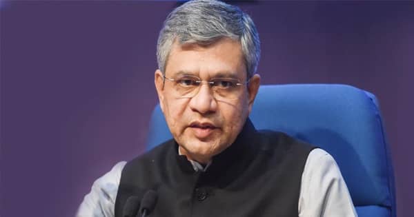 केंद्र सरकार ने 10.90 लाख रेलवे कर्मचारियों को दिया 1,866 करोड़ रुपए का दिवाली बोनस