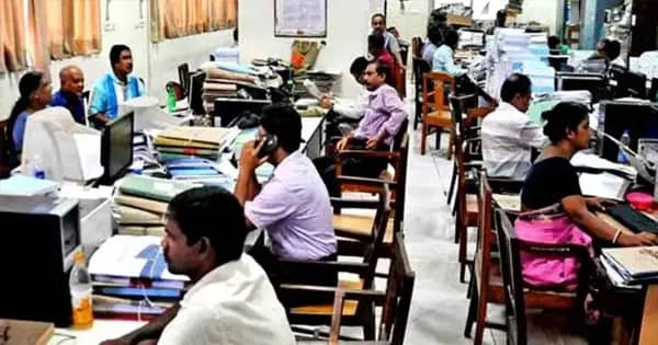केंद्र सरकार ने दशहरा-दिवाली से पहले केंद्रीय कर्मचारियों को दिया 30 दिन के बोनस का तोहफा