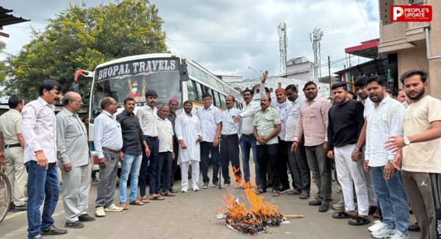 सीहोर में हरदीप पुरी की राज्यसभा उम्मीदवारी पर कांग्रेस का विरोध, पुतला फूंका, एप्सटीन फाइल्स विवाद को लेकर भाजपा से मांगा जवाब