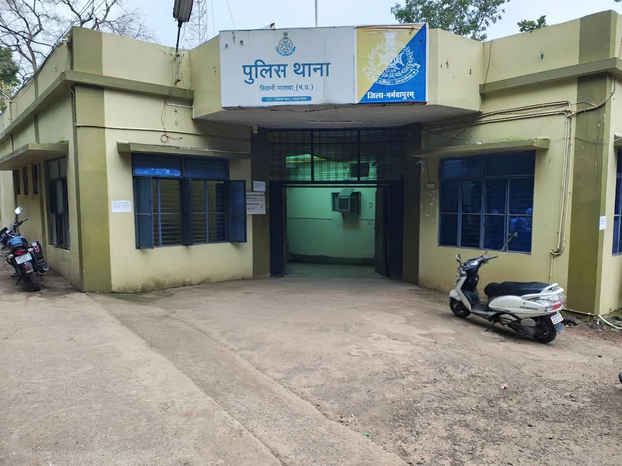 नाबालिग को सहेली ले गई जंगल, उसके भाई और दोस्तों ने किया दुष्कर्म